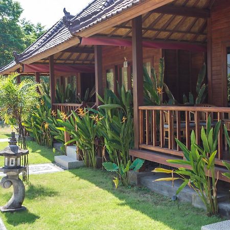 נוסה-למבונגן Taman Tirta Villa מראה חיצוני תמונה